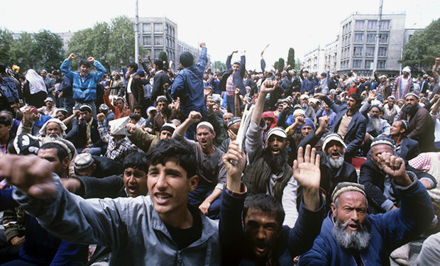 Трагедия 1990 года в Таджикистане: блогер Артём Майнас подал апелляцию по делу «Гвоздичной акции»