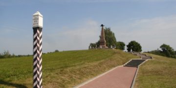22 сентября: Провозглашена Французская республика и ООН признала Организацию освобождения Палестины