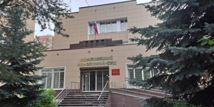 Уж слишком скоротечное обвинение в преступлении вызывает массу сомнений в его законности и всё больше напоминает рейдерский захват.