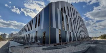 Российские войска поразили логистический склад c дронами в Киевской области.